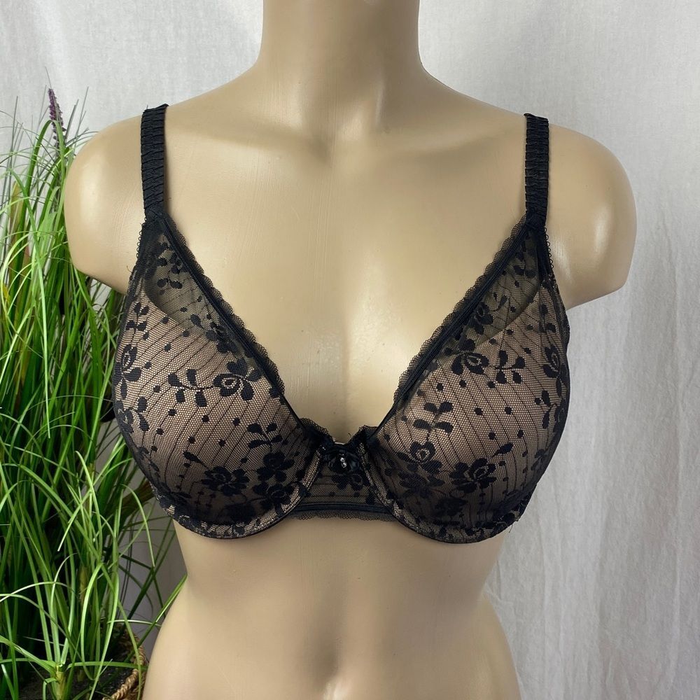 Wacoal B’Tempt.d 953230 Black Lace Lightly Lined Underwire Contour Bra 36DD